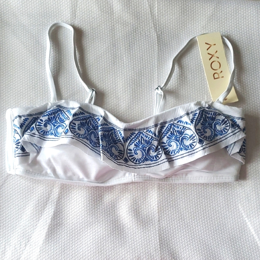 NWT Roxy White and Blue Sandy Ruffle Bikini Top Large - Picture 2 of 4